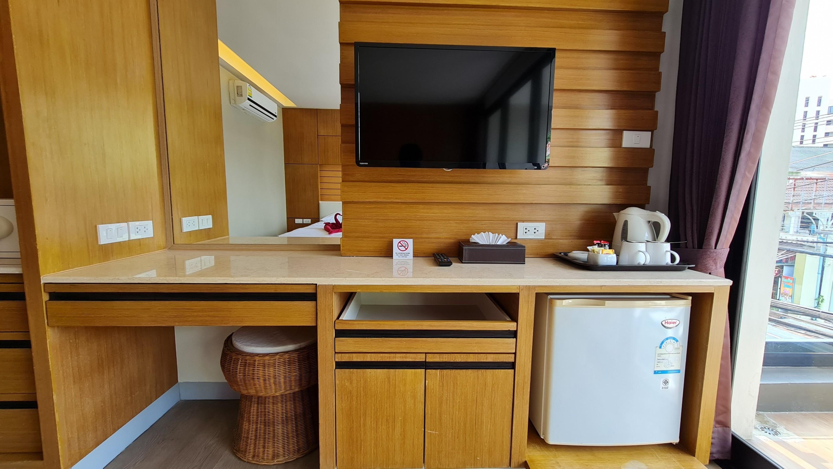 Room Actually Karon Bagian luar foto