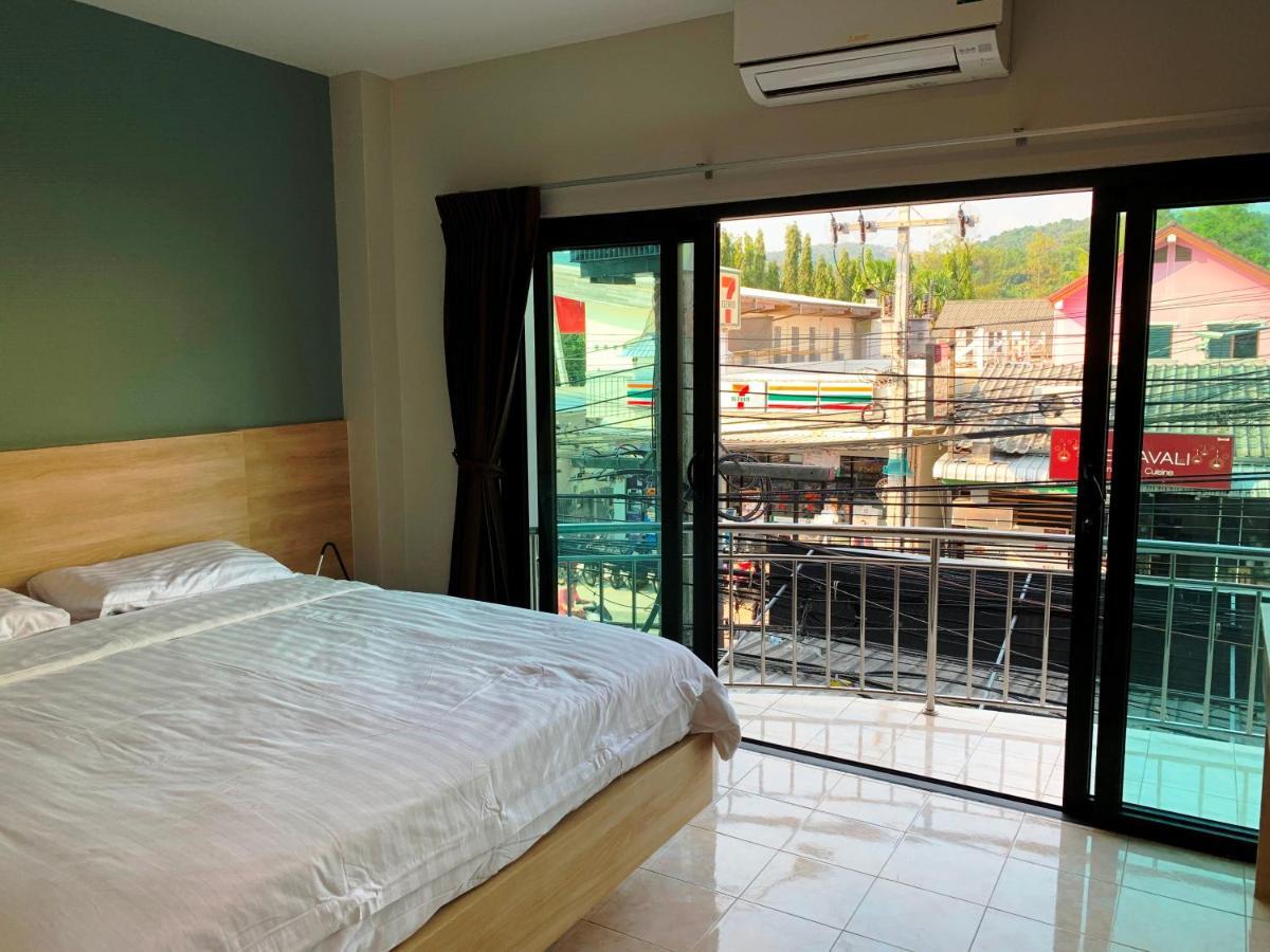 Room Actually Karon Bagian luar foto