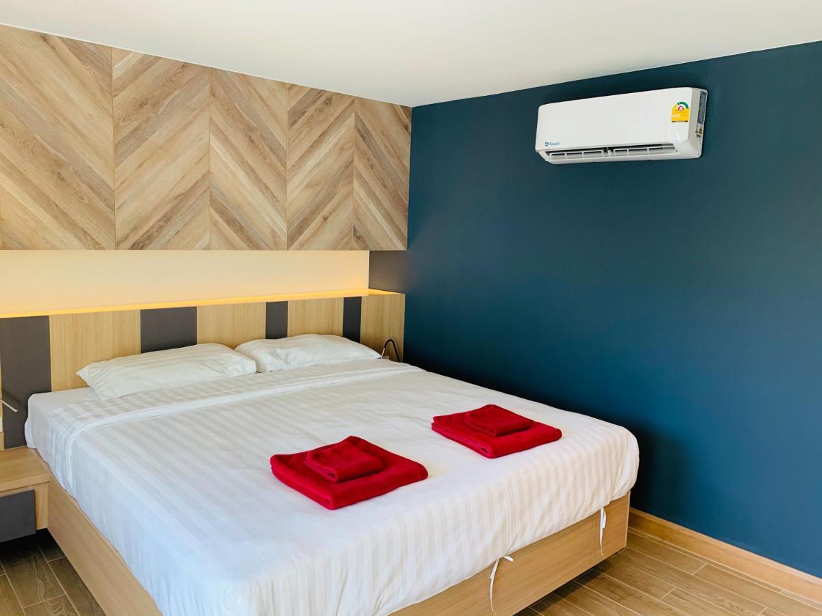Room Actually Karon Bagian luar foto